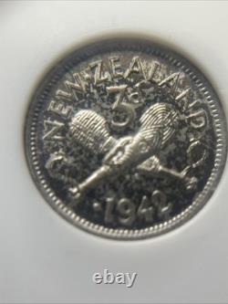1942 New Zealand 1 Dot Variety 3 Pence ANACS Soapbox Slab MS63 NZ 3p Silver Coin