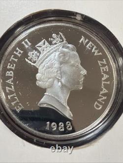 1988 NEW ZEALAND PROOF Silver $ Coin the YELLOW-EYED PENGUIN