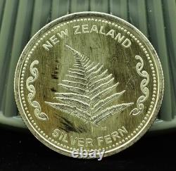 2010 New Zealand Silver Fern Aotearoa Art Round -1 Troy Oz. 999 Silver
