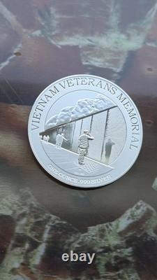 2015 Niue $2 Vietnam Veterans Memorial 1 oz. 999 Silver Proof America's Parks