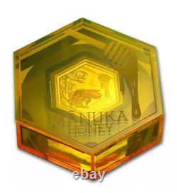 2018 1oz Silver Manuka Honey Bee New Zealand Hexagonal