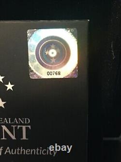 2021 Aquaman Emblem New Zealand Mint 1-oz Pure Silver