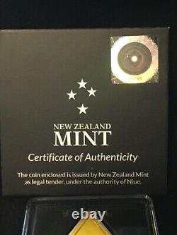 2021 Aquaman Emblem New Zealand Mint 1-oz Pure Silver