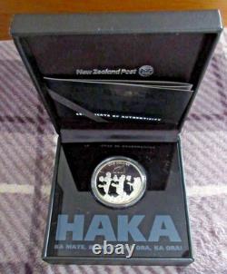 (2547)NEW ZEALAND 1 oz SILVER PROOF COIN 2011 RUGBY HAKA BOXED/COA