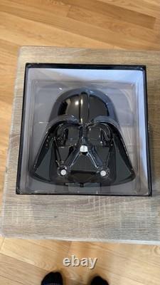 MINT Star Wars 2011 NZ Mint 1oz Silver 8-Coin Set Vader & Falcon Cases OGP COA MINT Star Wars 2011 NZ Mint 1oz Silver 8-Coin Set Vader & Falcon Cases OGP COA