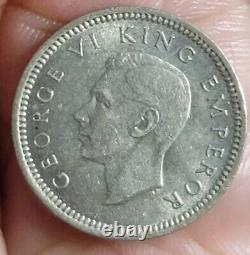 New Zealand 1942 3 Pence One Dot Variety. Rare CH AU/Unc, Luster, Detail