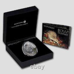 New Zealand Kiwi 2016 1 OZ Silver Proof Coin- Kiwi Egg Specimen