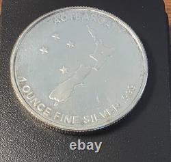 New Zealand Silver Fern Aotearoa Art Round -1 Troy Oz. 999 Silver