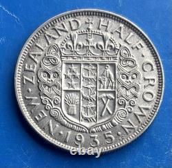 1935 demi-couronne néo-zélandaise aUnc. VEUILLEZ LIRE LES DÉTAILS D’EXPÉDITION. 30