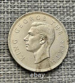 1949 PLANTE DE FOUGÈRE ARGENTÉE DE NOUVELLE-ZÉLANDE Pièce Crown sous le roi britannique George CHOSE AU #A8
