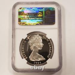 1984 1 $ Nouvelle-Zélande îles Chatham Rouge-gorge noir. 8094 oz ASW NGC PF 68 UC Q2770