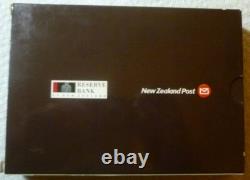 2004 NOUVELLE-ZÉLANDE OFFICIEL SET DE PREUVE (7) avec SILVER CHATHAM ISL. TAIKO 5 $ RARE