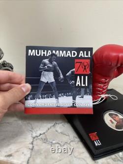 2012 Muhammad Ali 1 oz 999 Pièce en Argent avec Ensemble de Gants Monnaie de Nouvelle-Zélande