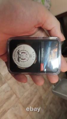 2025 Niue Extinction 1 oz 999 épreuve inverse NGC PF PR70 avec spécimen de météorite Ag