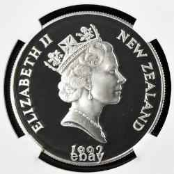 Monnaie en argent de 5 dollars néo-zélandais de 1992, anniversaire de la monnaie décimale, NGC PF 69 UC