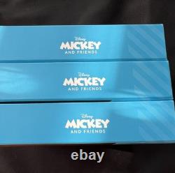 Monnaies en argent colorisées en forme de Mickey et ses amis de la Monnaie de Nouvelle-Zélande 2021, 1 oz