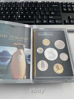 Nouvelle-Zélande 2005 Ensemble de pièces de monnaie en argent Preuve Fiordland Penguin