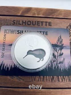 Nouvelle-Zélande 2015 pièce Proof d’un dollar en argent 1 oz silhouette de kiwi