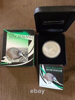 Piece de monnaie de preuve de dollar en argent de la Nouvelle-Zélande 2006 avec un Kiwi brun de l'île du Nord et un certificat d'authenticité