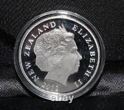 Pièce de monnaie en argent de 1 once 999 Hei Matau $1 de Nouvelle-Zélande en 2012.