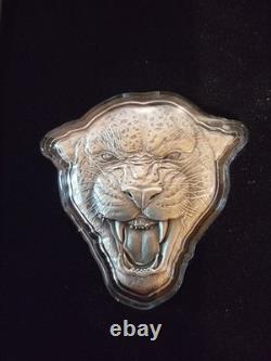 Pièce léopard argentée 999 de 2 onces Série Nature Sauvage Collectionneur Niue Nouvelle-Zélande