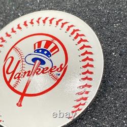 Pièce ronde en argent fin 999 de 1 oz des Yankees MLB de la New Zealand Mint 2025